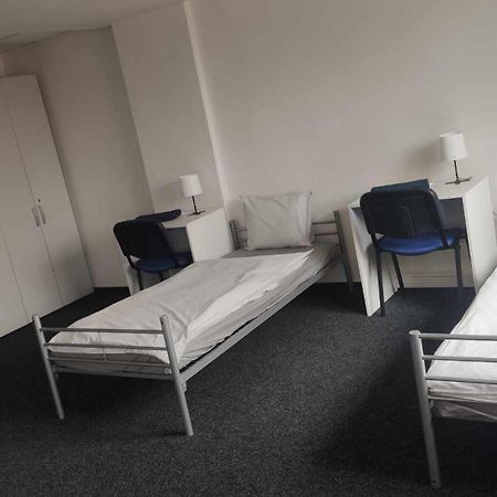 Parkcentrum Lowcost Hotel Near Center Of אוסטרבה מראה חיצוני תמונה